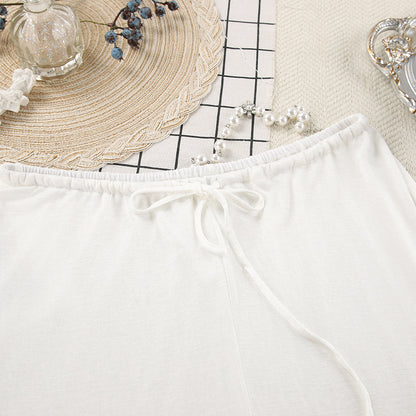 Tenue d'intérieur femme simple et élégante